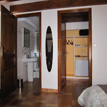La Frandomiere Bed and Breakfast Saint-Martin-de-Londres Kamer foto
