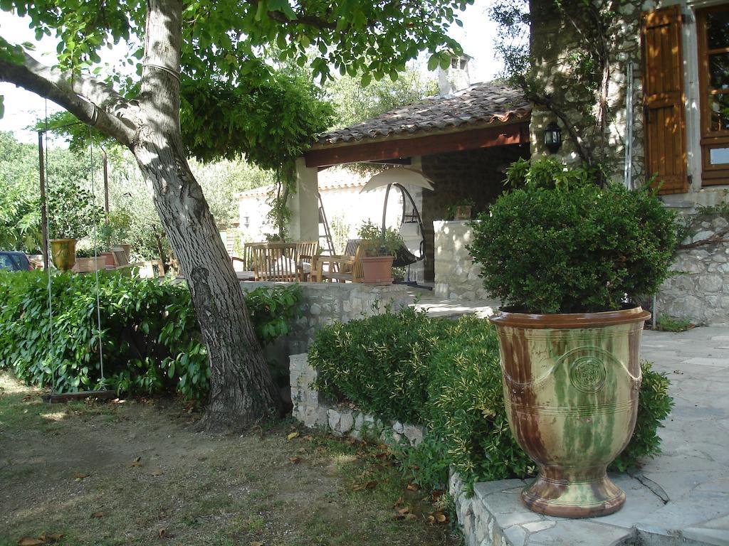 La Frandomiere Bed and Breakfast Saint-Martin-de-Londres Buitenkant foto