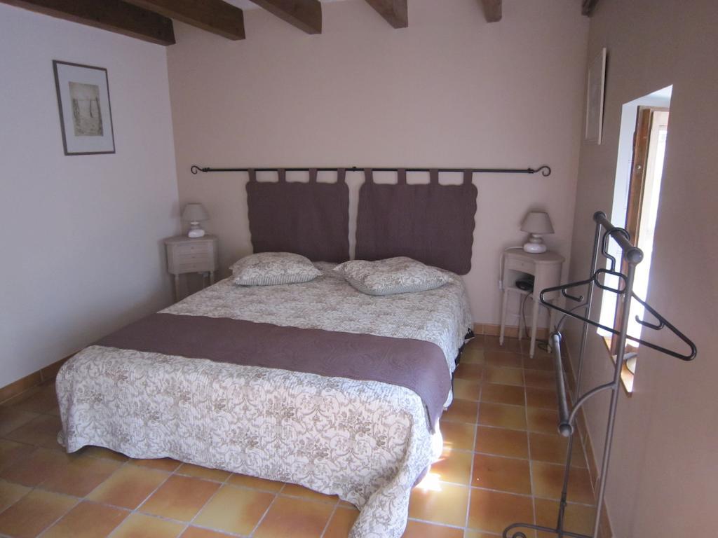 La Frandomiere Bed and Breakfast Saint-Martin-de-Londres Kamer foto