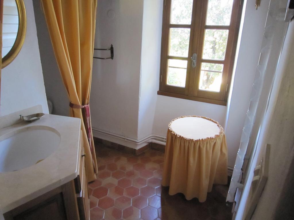La Frandomiere Bed and Breakfast Saint-Martin-de-Londres Buitenkant foto